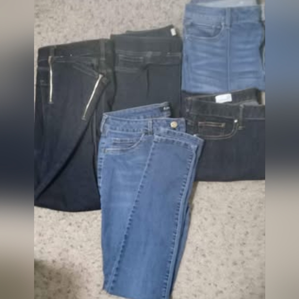 lot of Five Pairs Womens sz 10 Jeans, most all NWOT and hard to find now